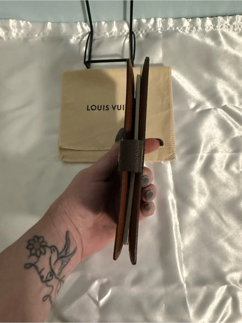 Louis Vuitton Authentic Agenda w/paper in Brown and Gold! With COA & Dust Bag!